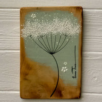 Small Cow Parsley Soft Sage Green Reclaimed Wood