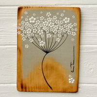 Small Cow Parsley Soft Taupe Reclaimed Wood