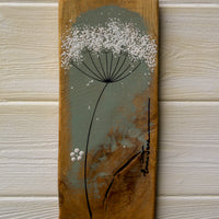 Small Cow Parsley fine flower head blue/sage green reclaimed wood