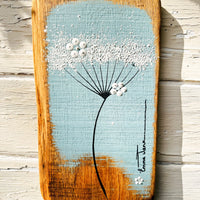 Small Cow Parsley soft blue, grey live edge wood