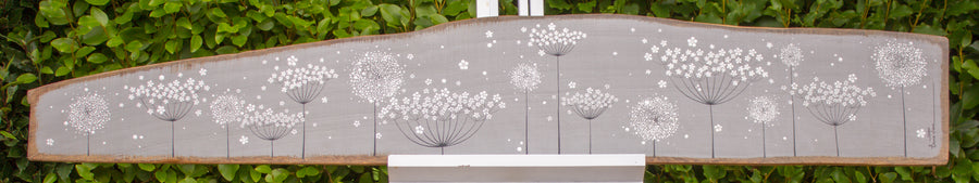 XXL Cow Parsley, Dandelion Mix Soft Grey Reclaimed Wood