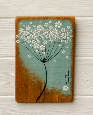 Small Cow Parsley Soft Grey Jade Reclaimed Wood